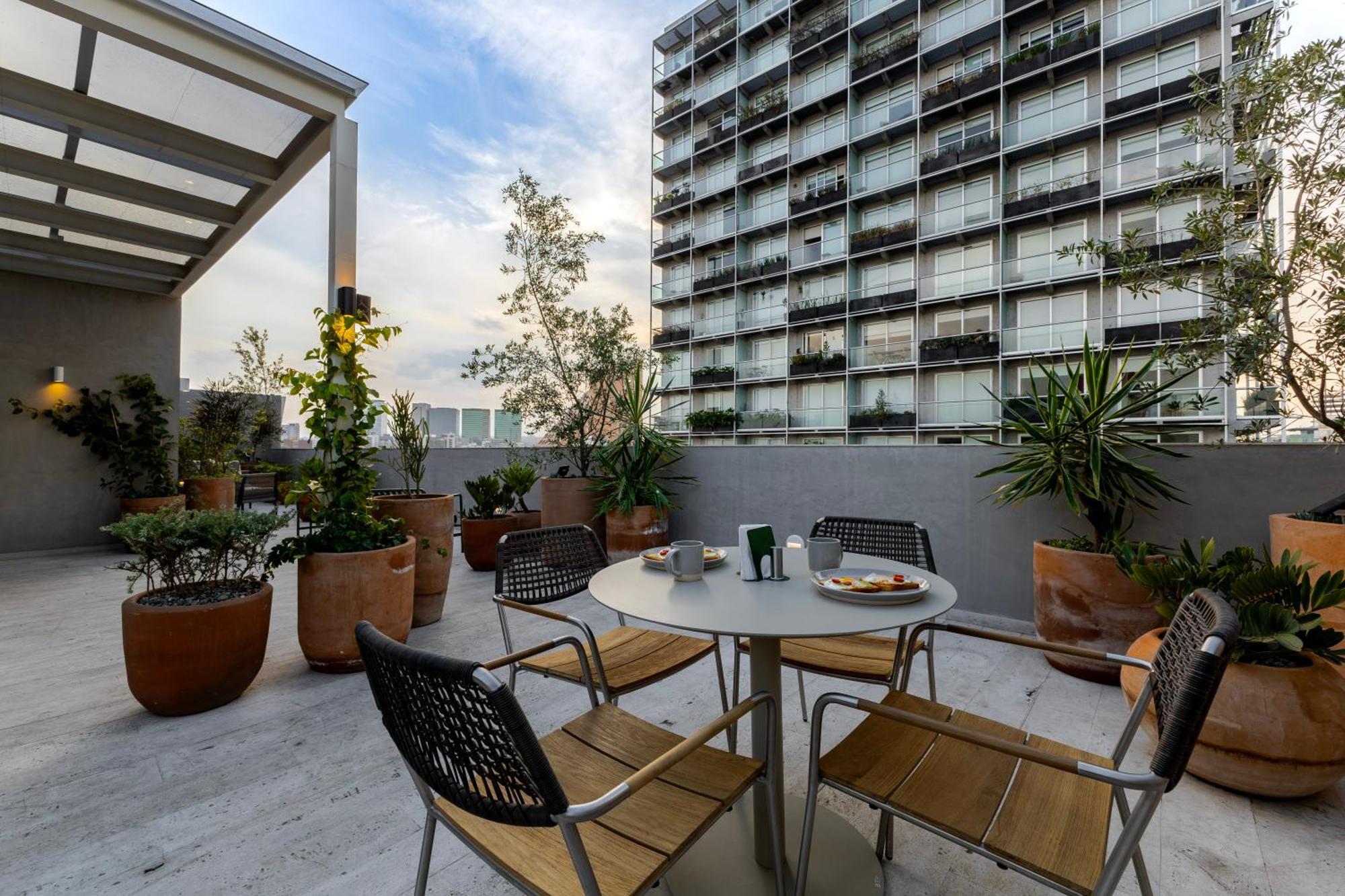 Capitalia - Luxury Apartments - Edgar Allan Poe Mexico City Exterior photo